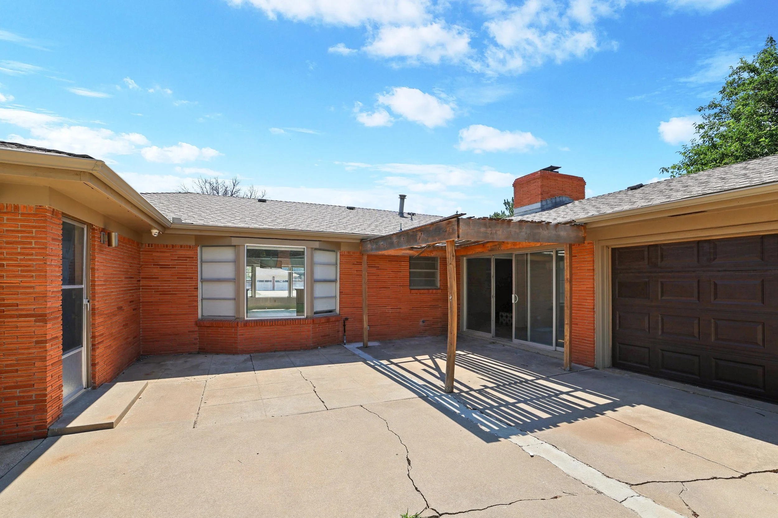 29-Back Patio.jpg