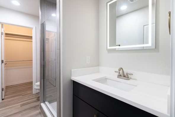 Bedroom 2 Bath .png