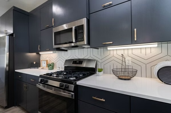 Kitchen 2.png