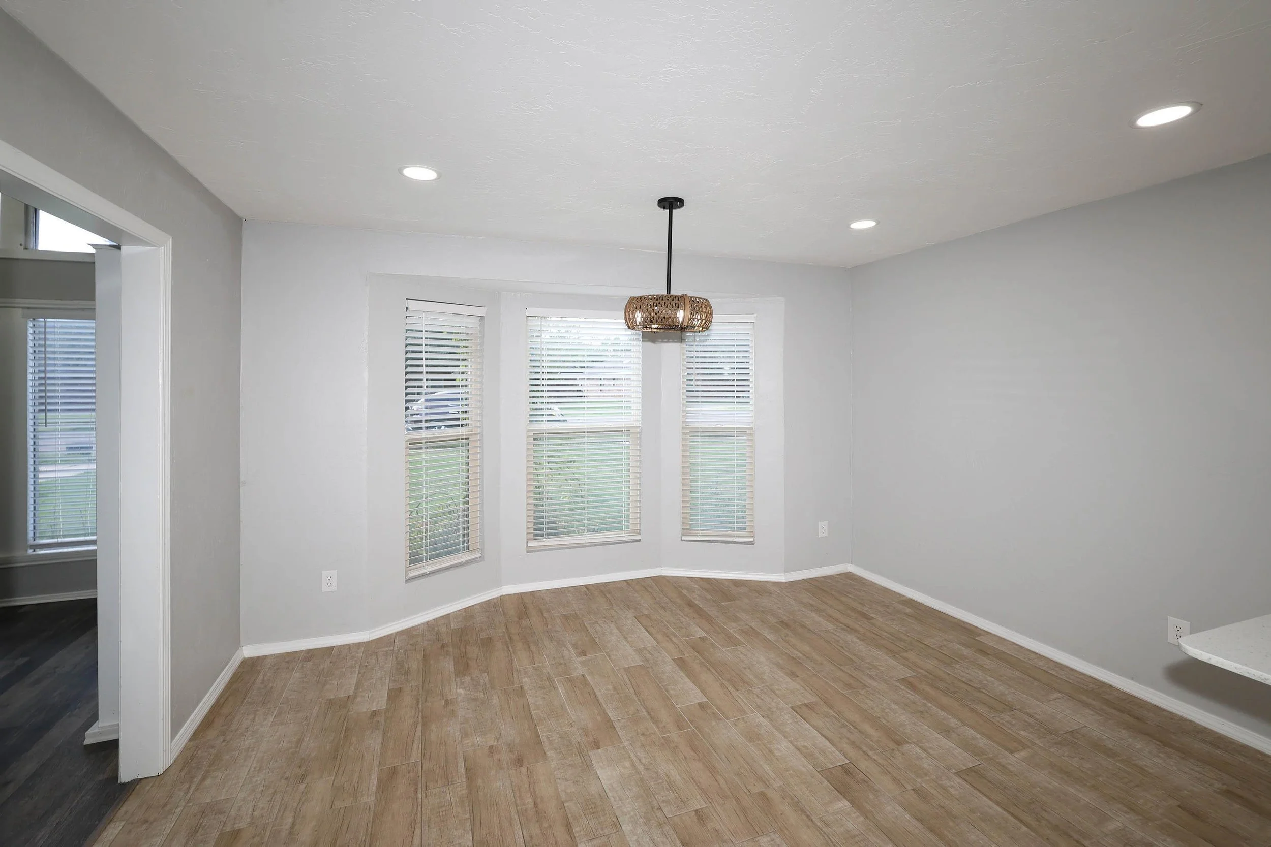 7-Breakfast Area.jpg