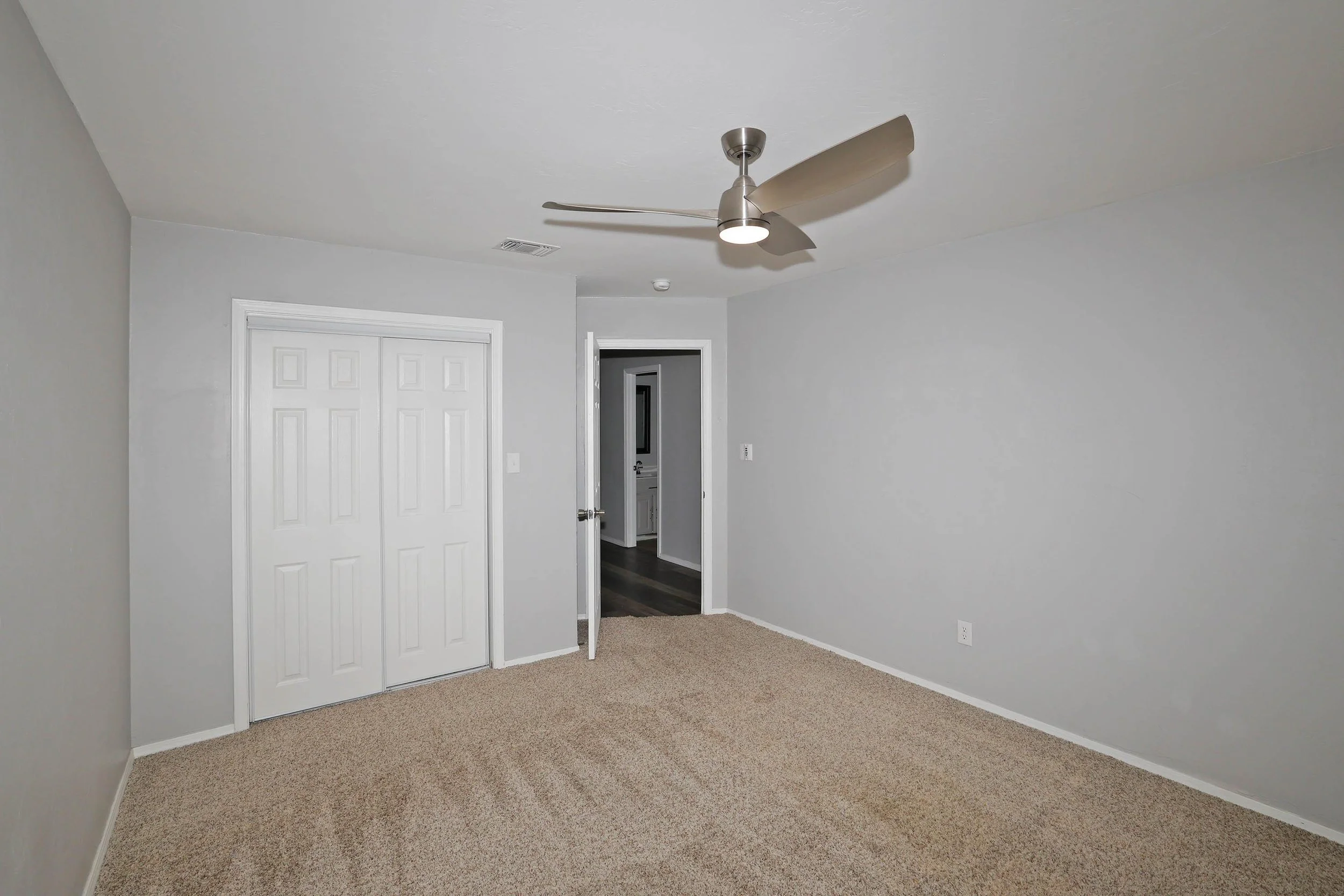 21-3rd Bedroom.jpg