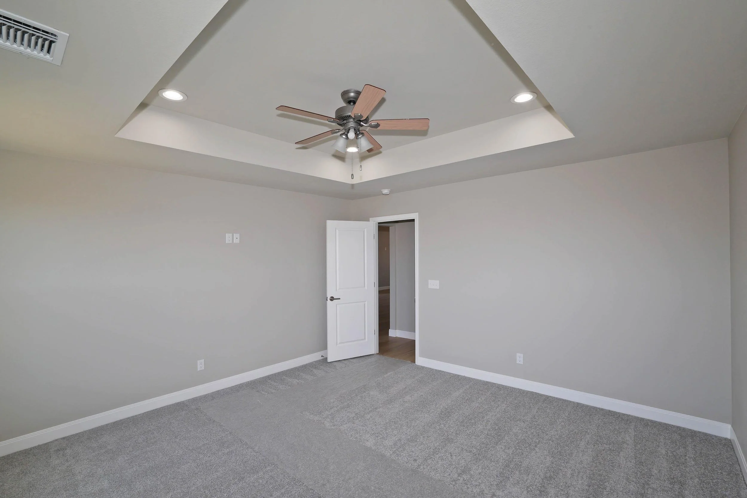 16-Primary Bedroom.jpg