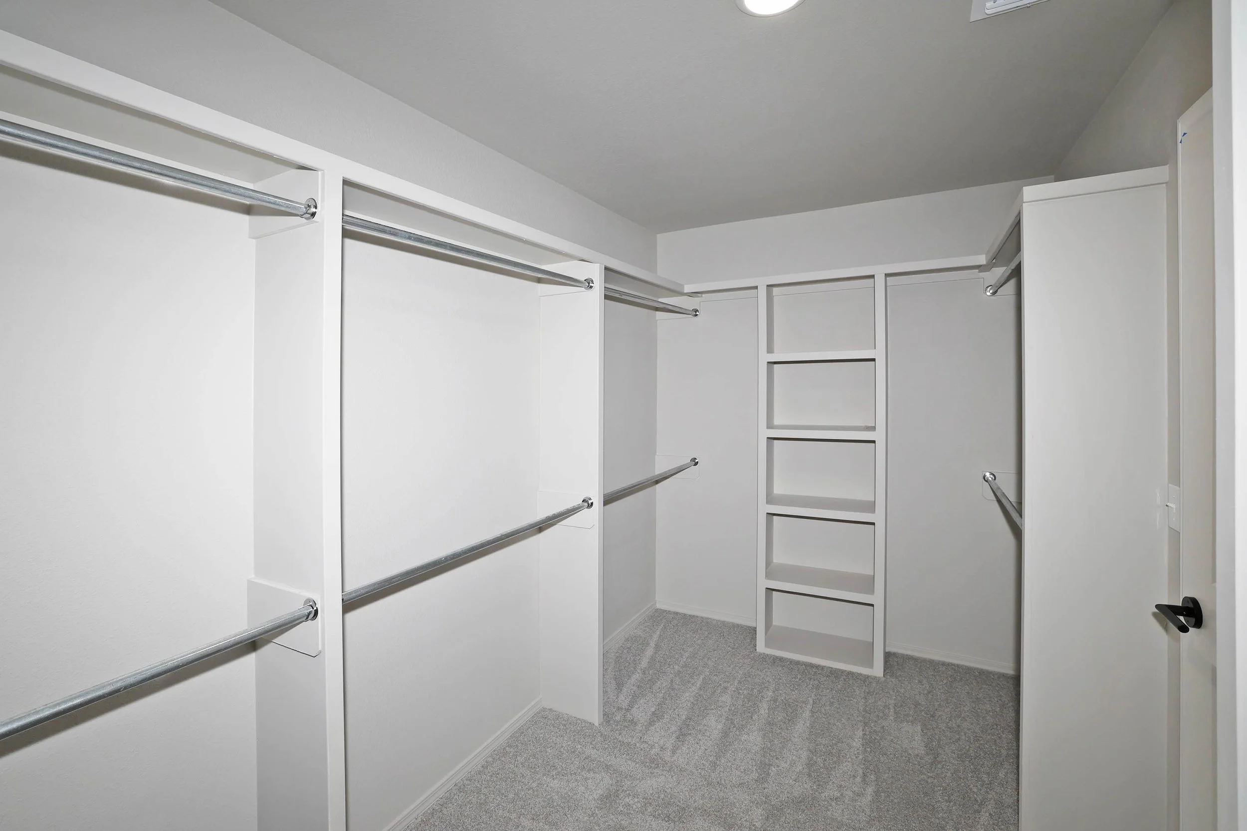 22-Primary Closet.jpg