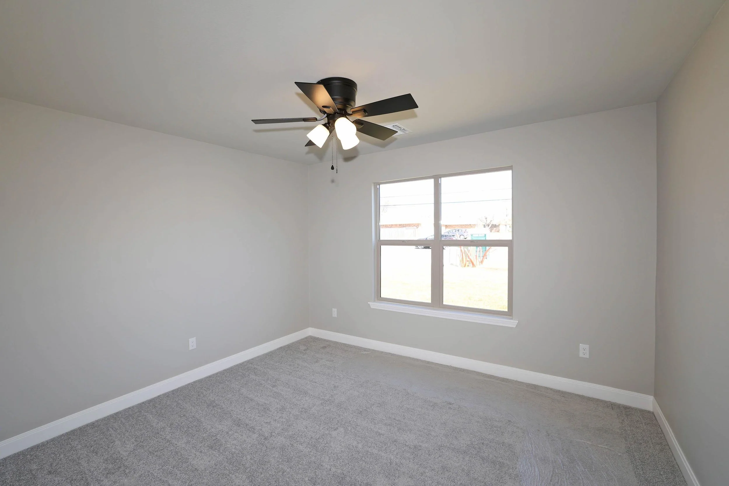 23-2nd Bedroom.jpg