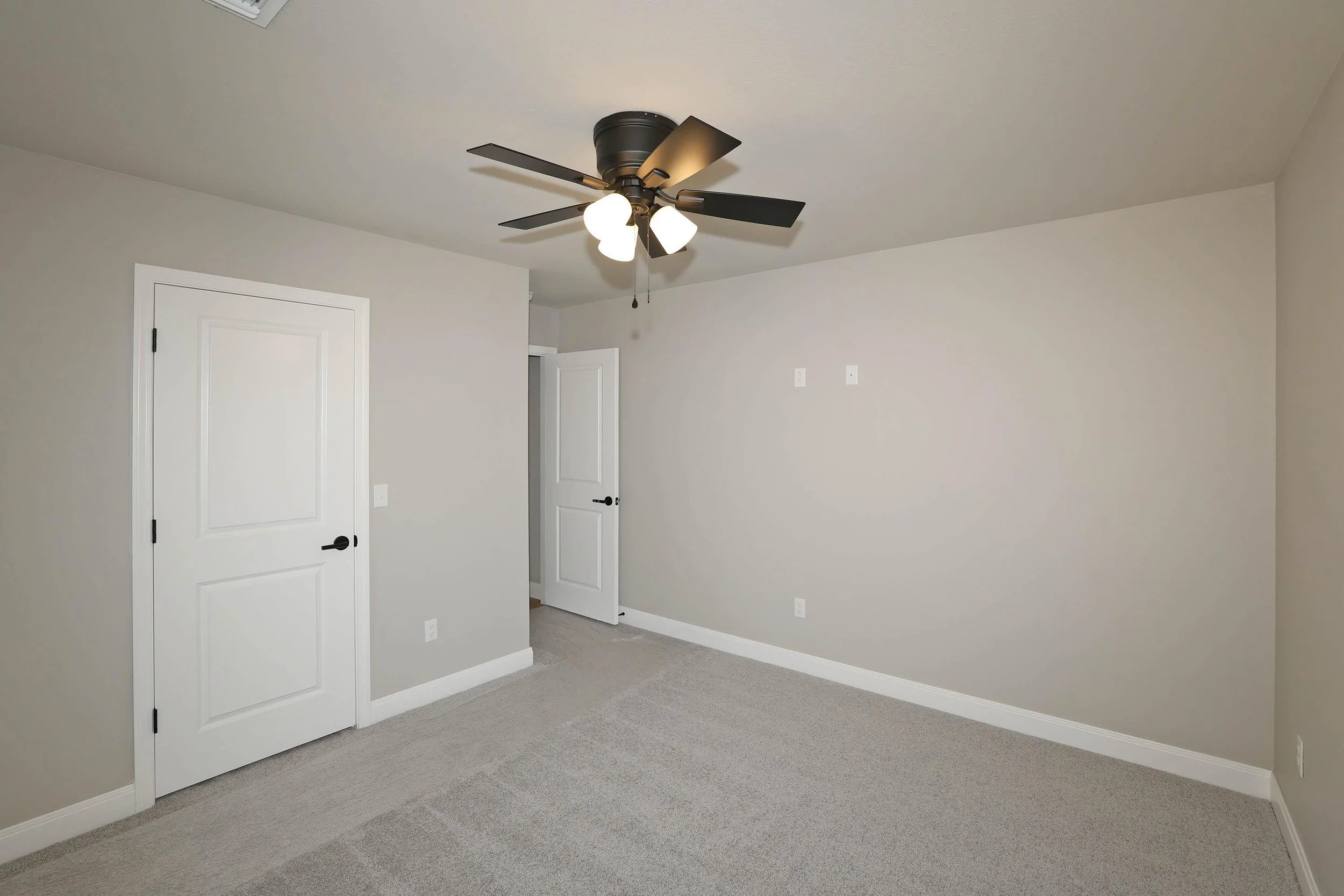 26-3rd Bedroom.jpg