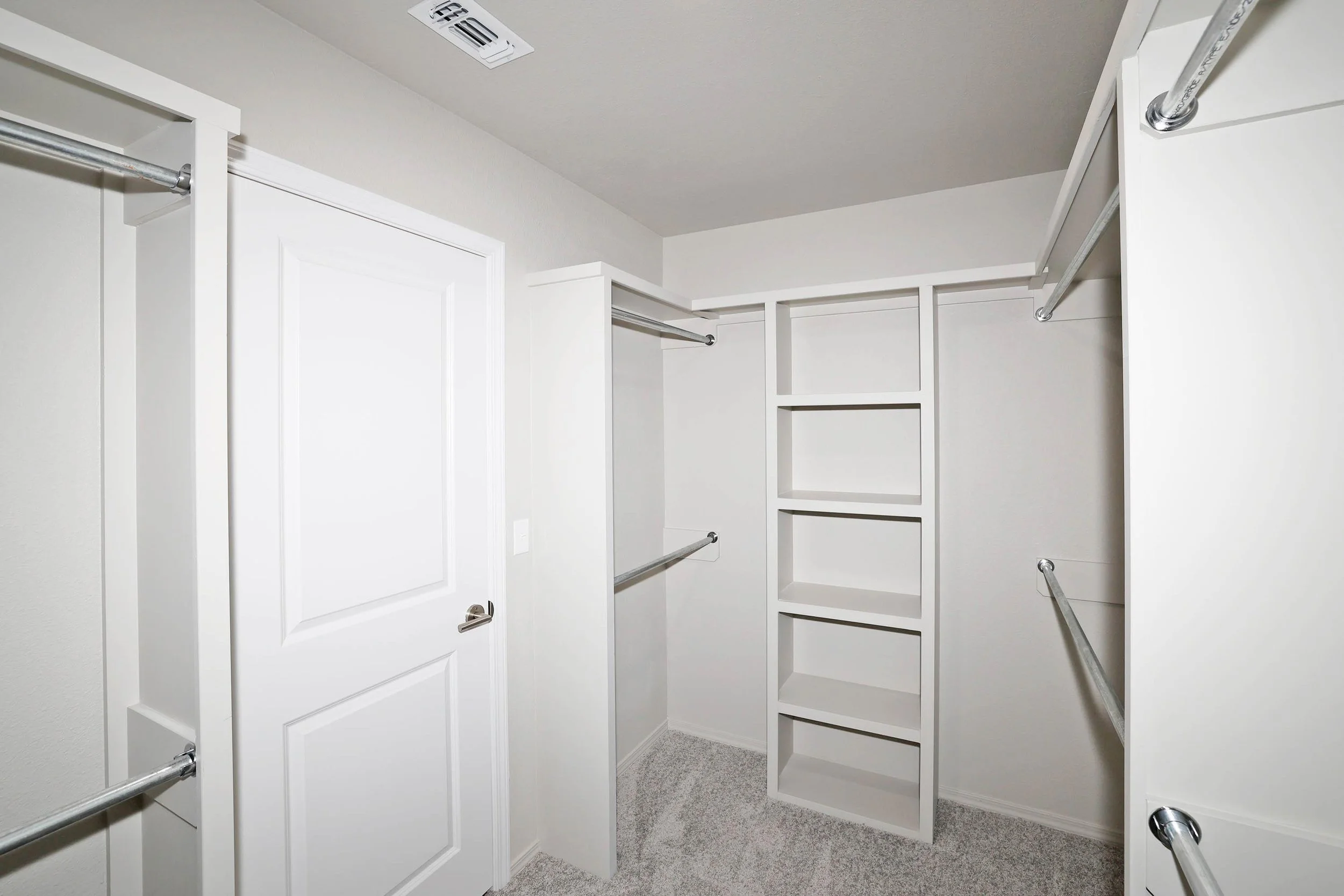 13-Primary Closet.jpg