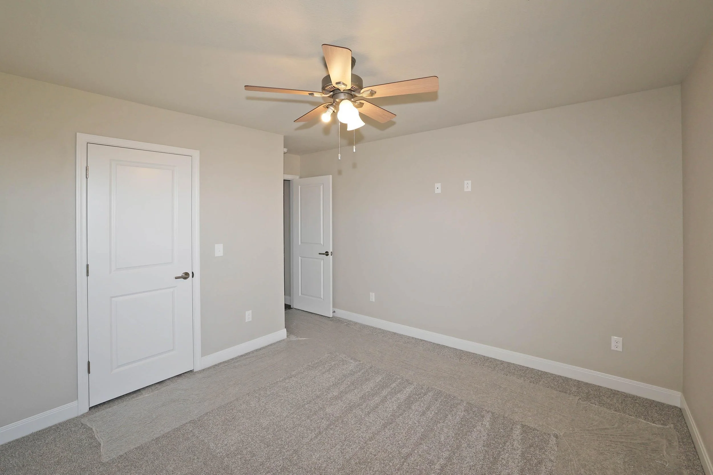 17-3rd Bedroom.jpg