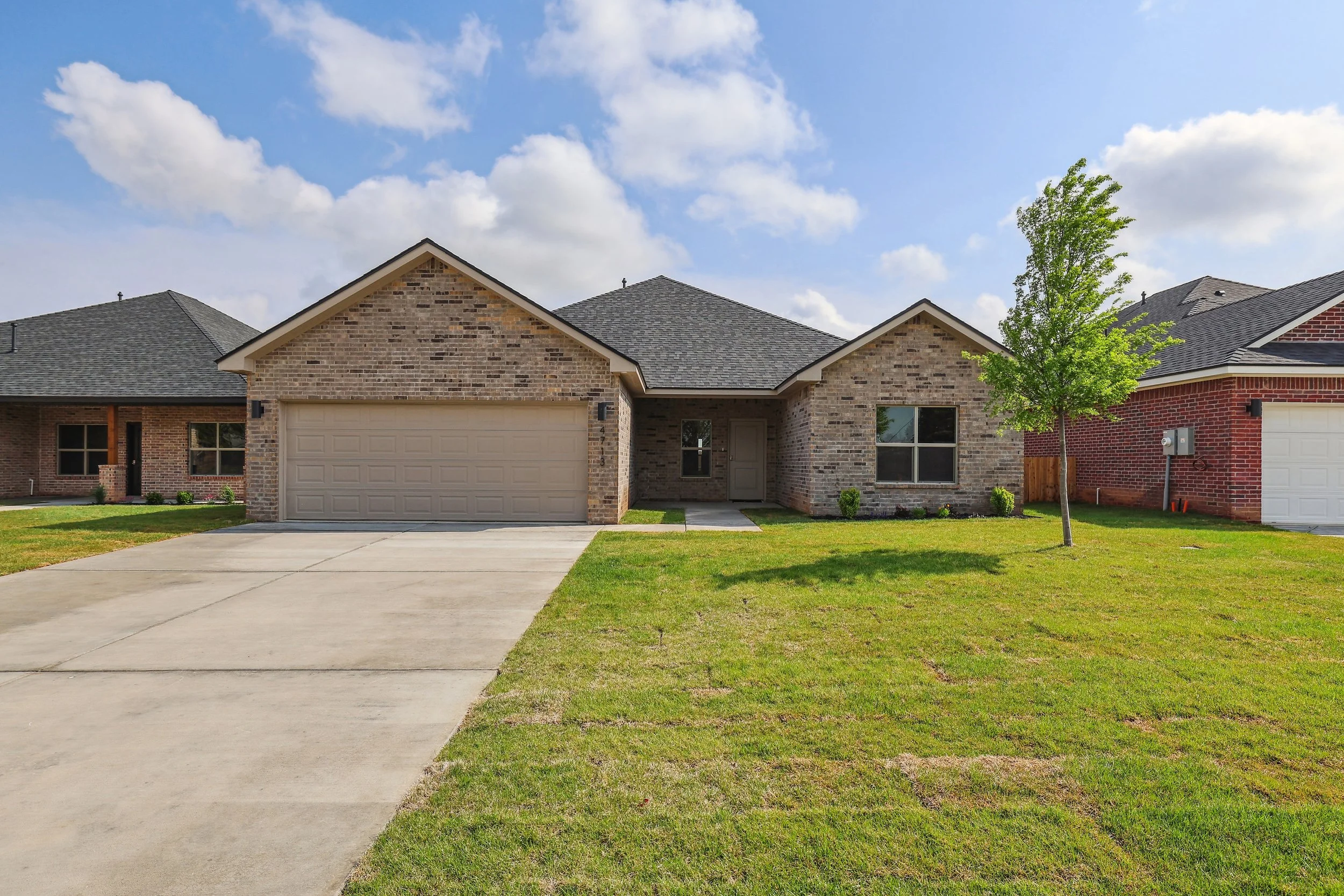 4713 Front.jpg