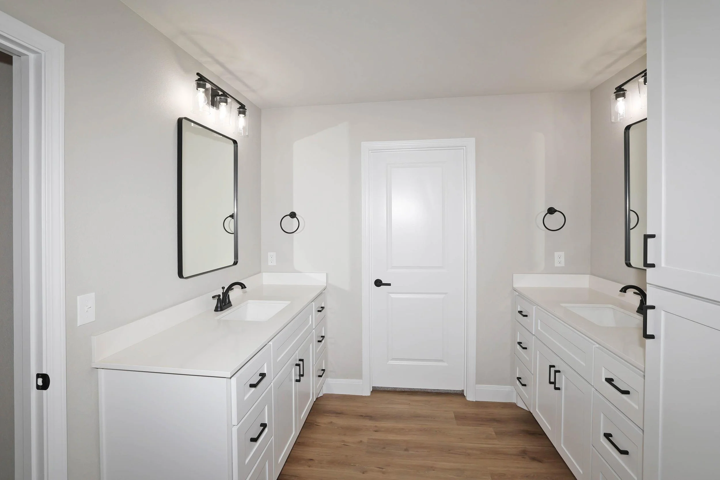 13-Primary Bath.jpg