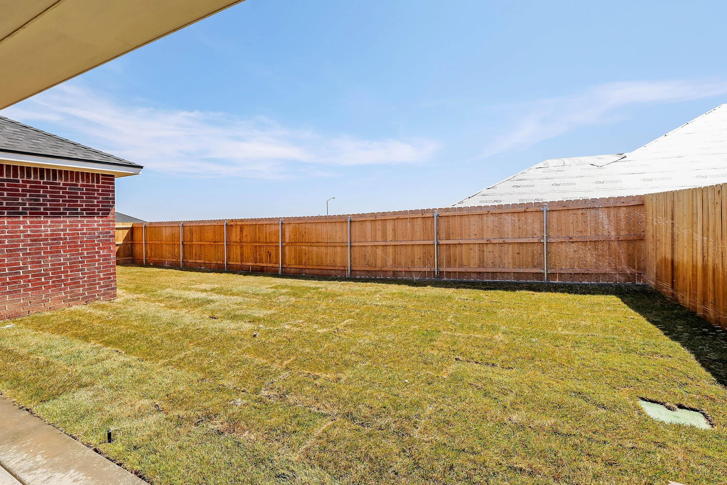 27-Backyard.jpg