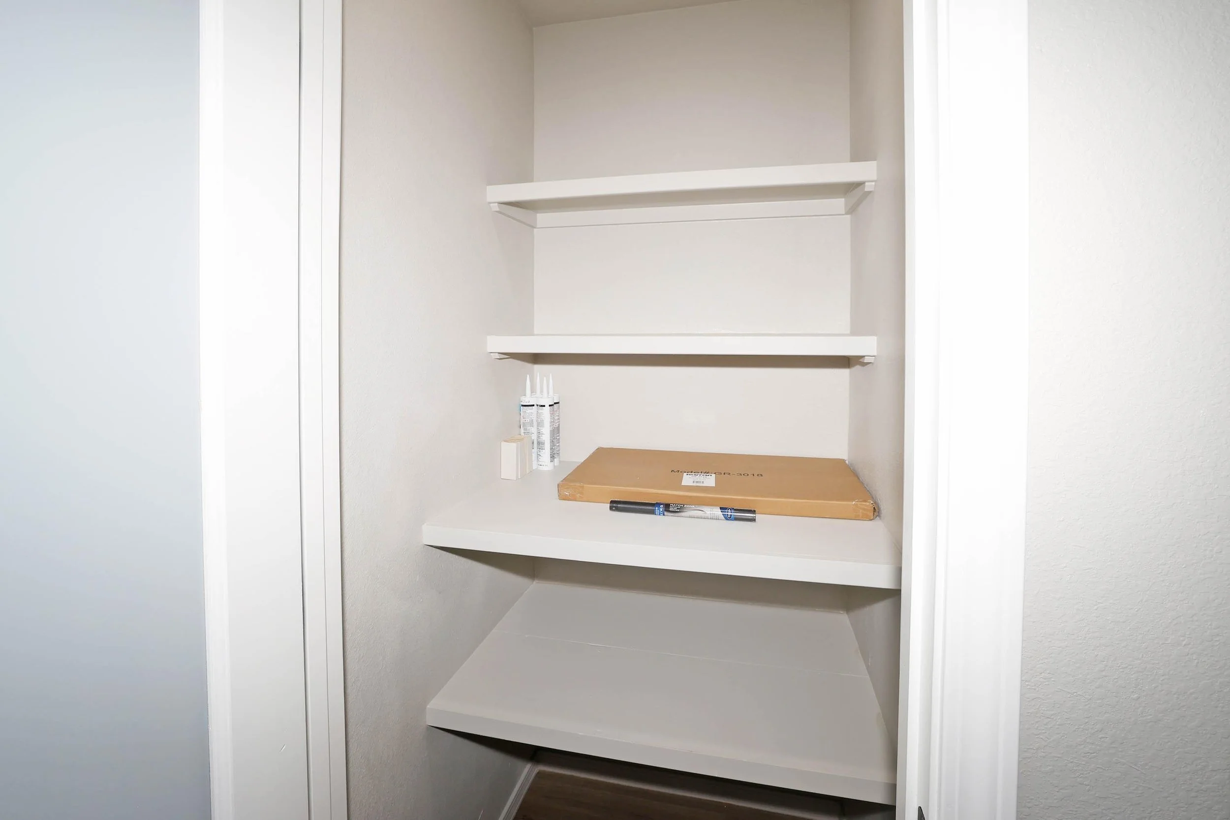 11-Kitchen Pantry.jpg