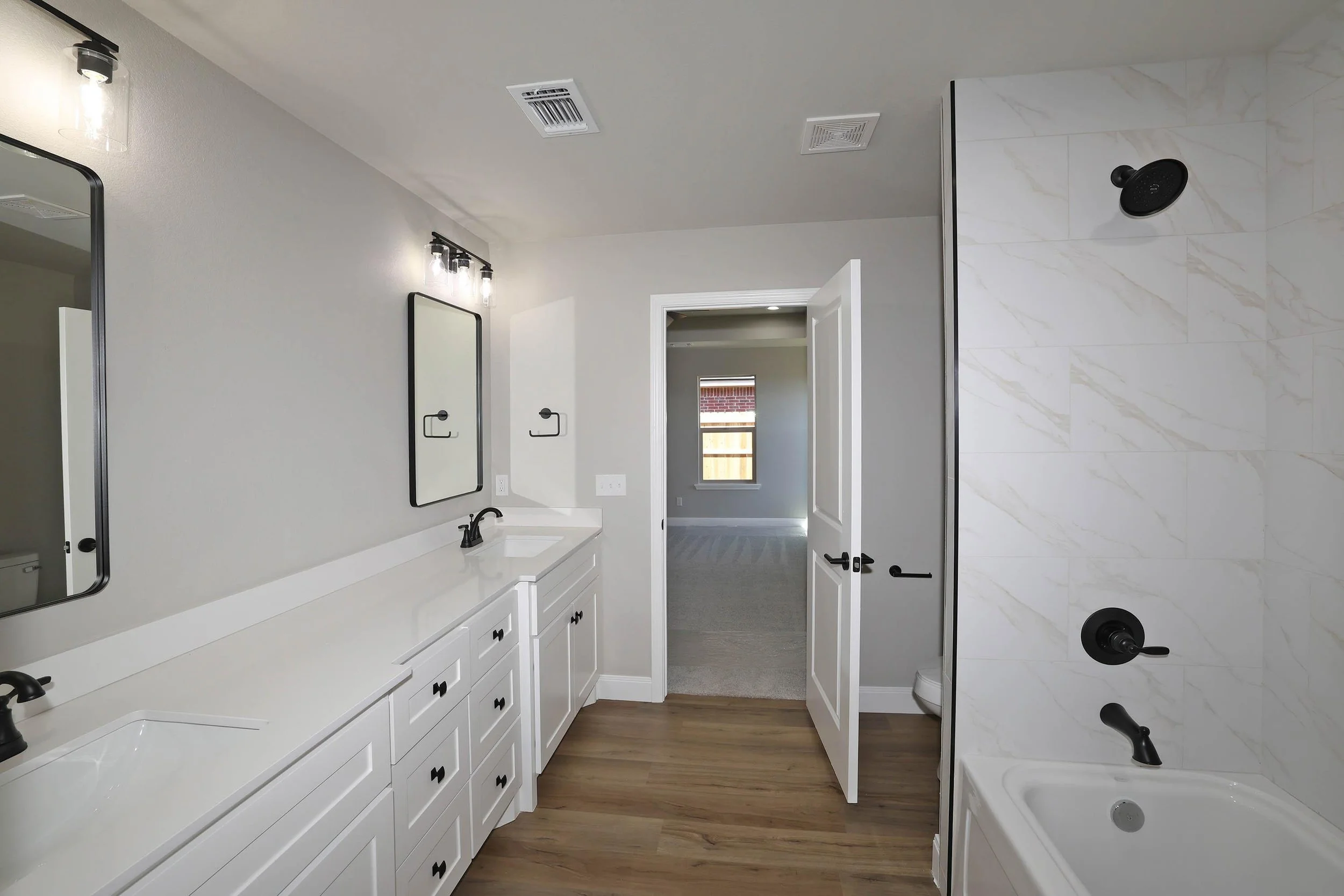 15-Primary Bath.jpg