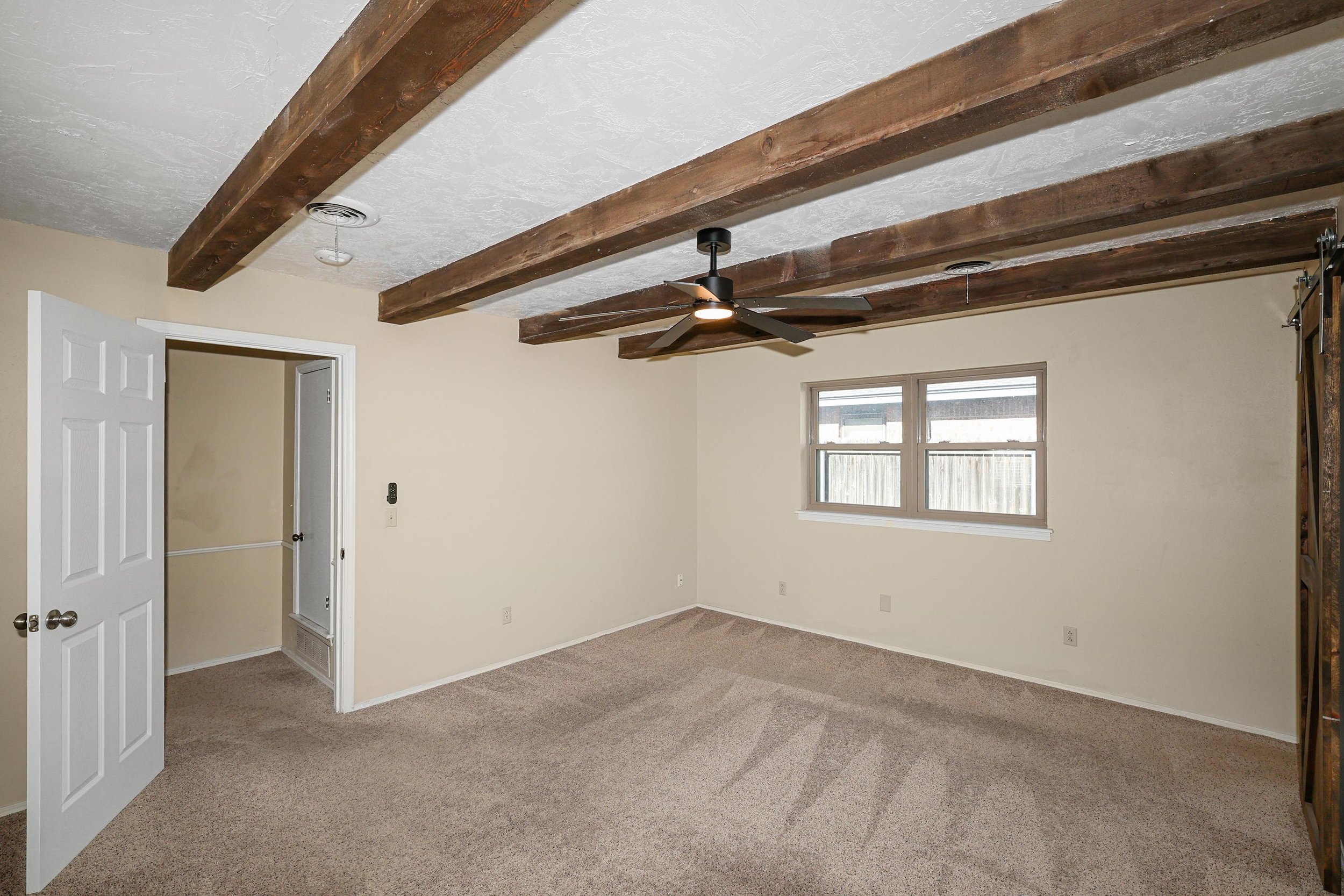 16-Primary Bedroom.jpg