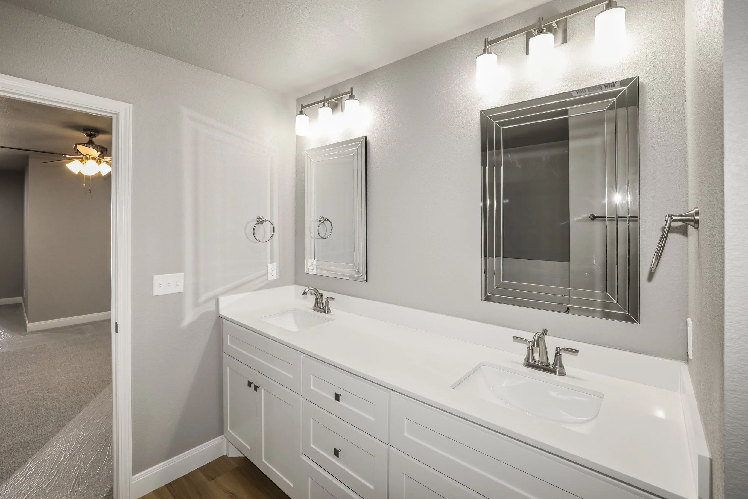 15-Primary Bath Vanity.jpg