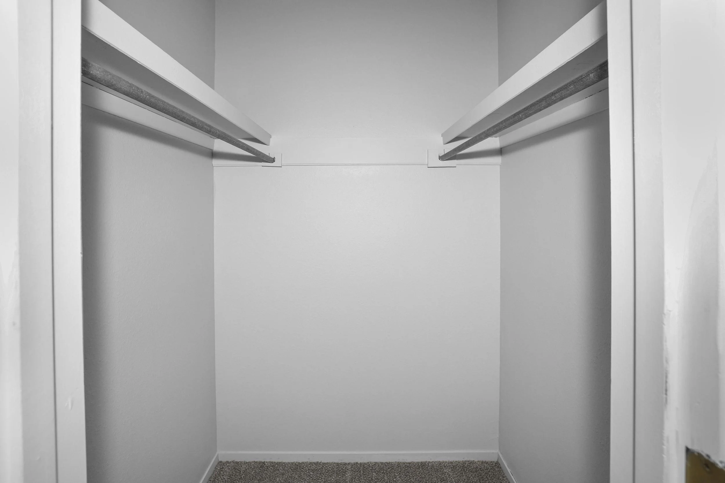 18-Primary Closet.jpg
