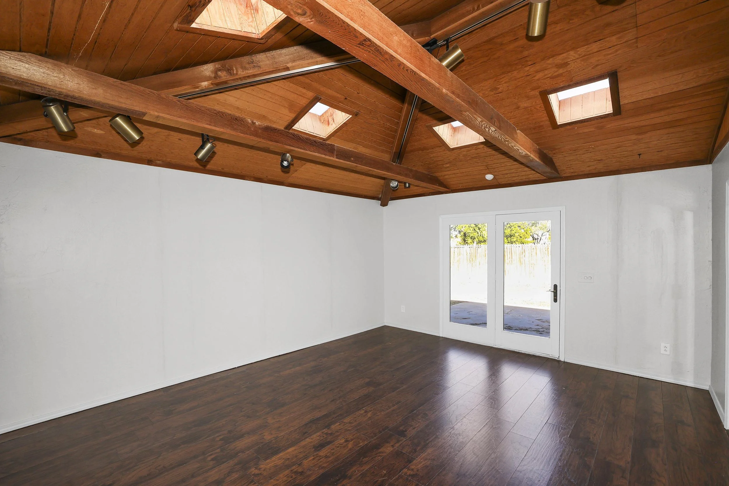 25-Sunroom.jpg