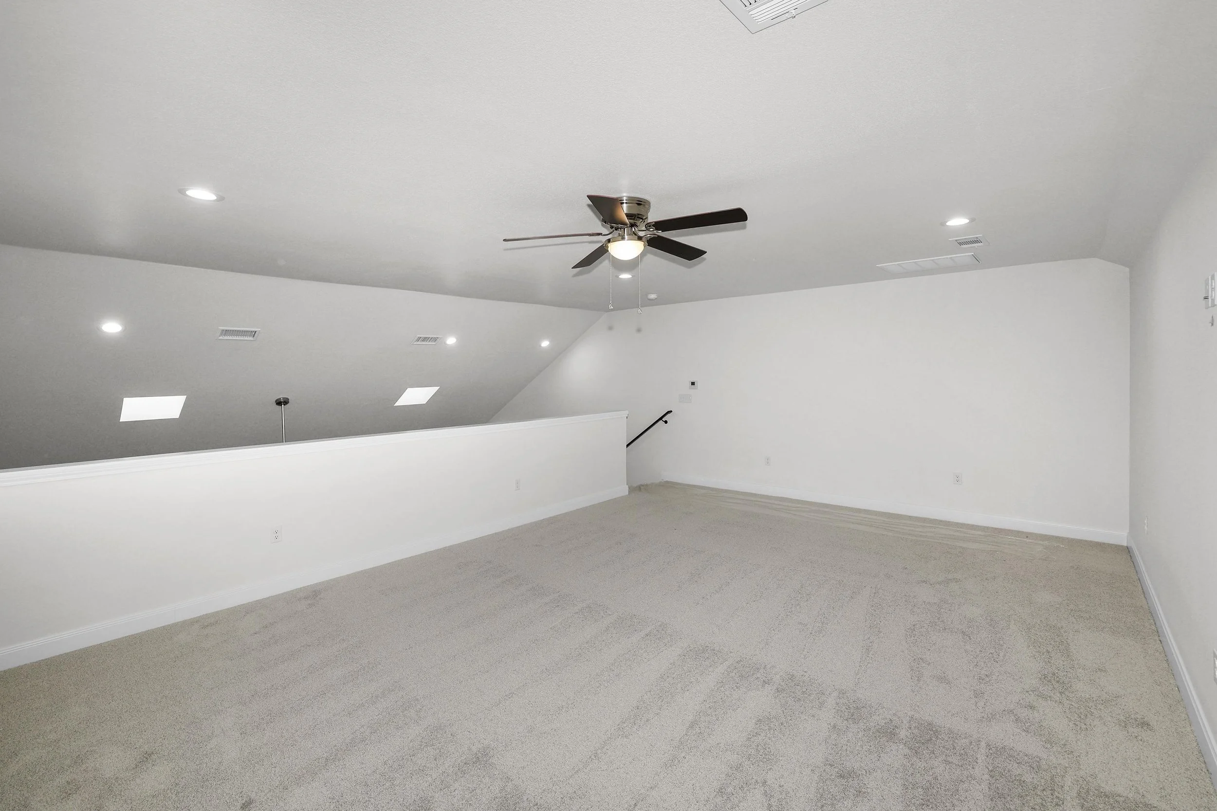 29-Bonus Room.jpg