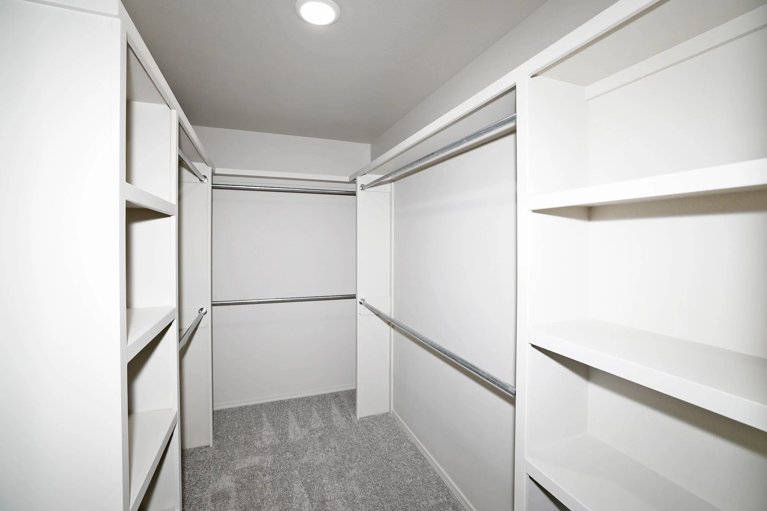 15-Primary Closet.jpg