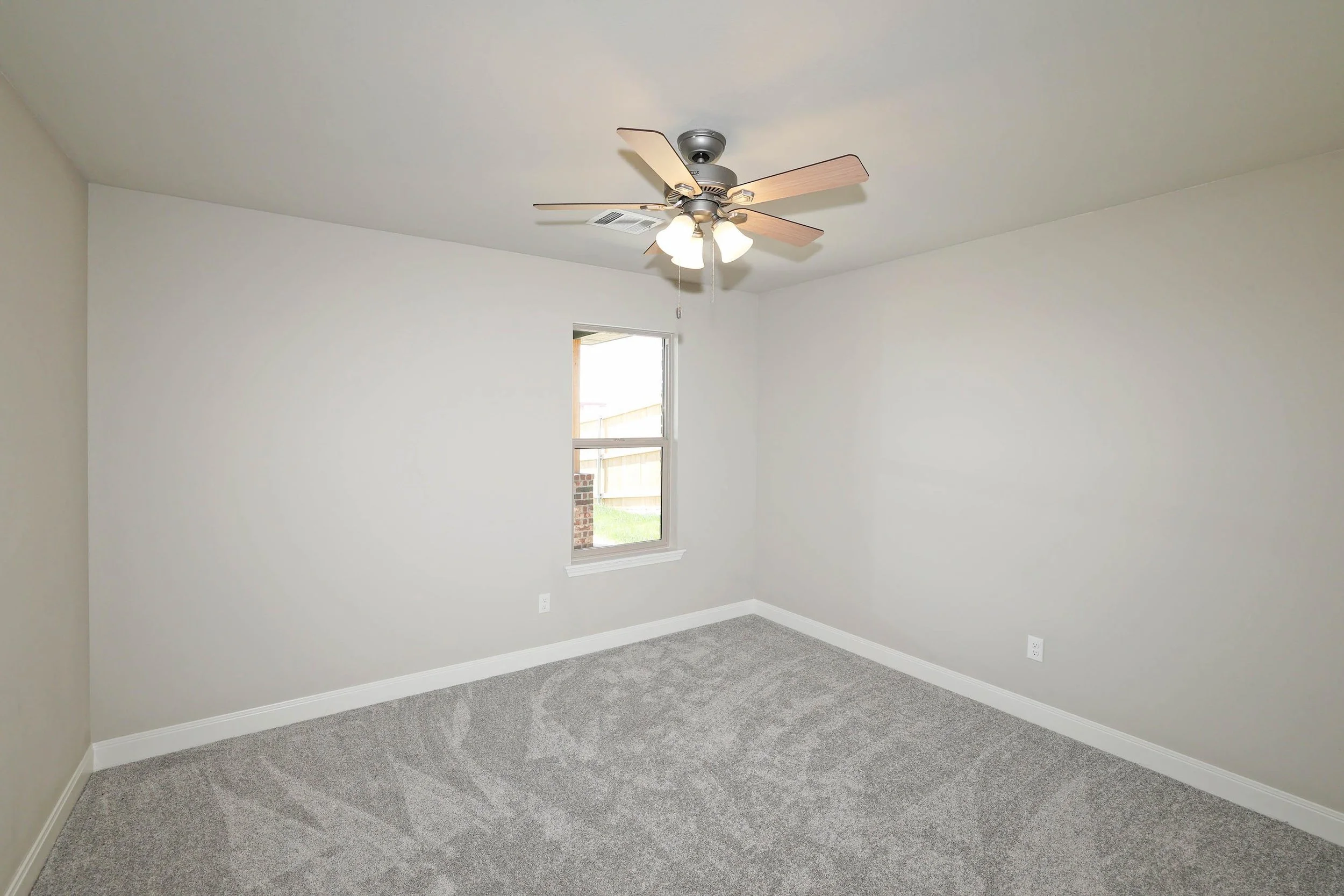 16-2nd Bedroom.jpg