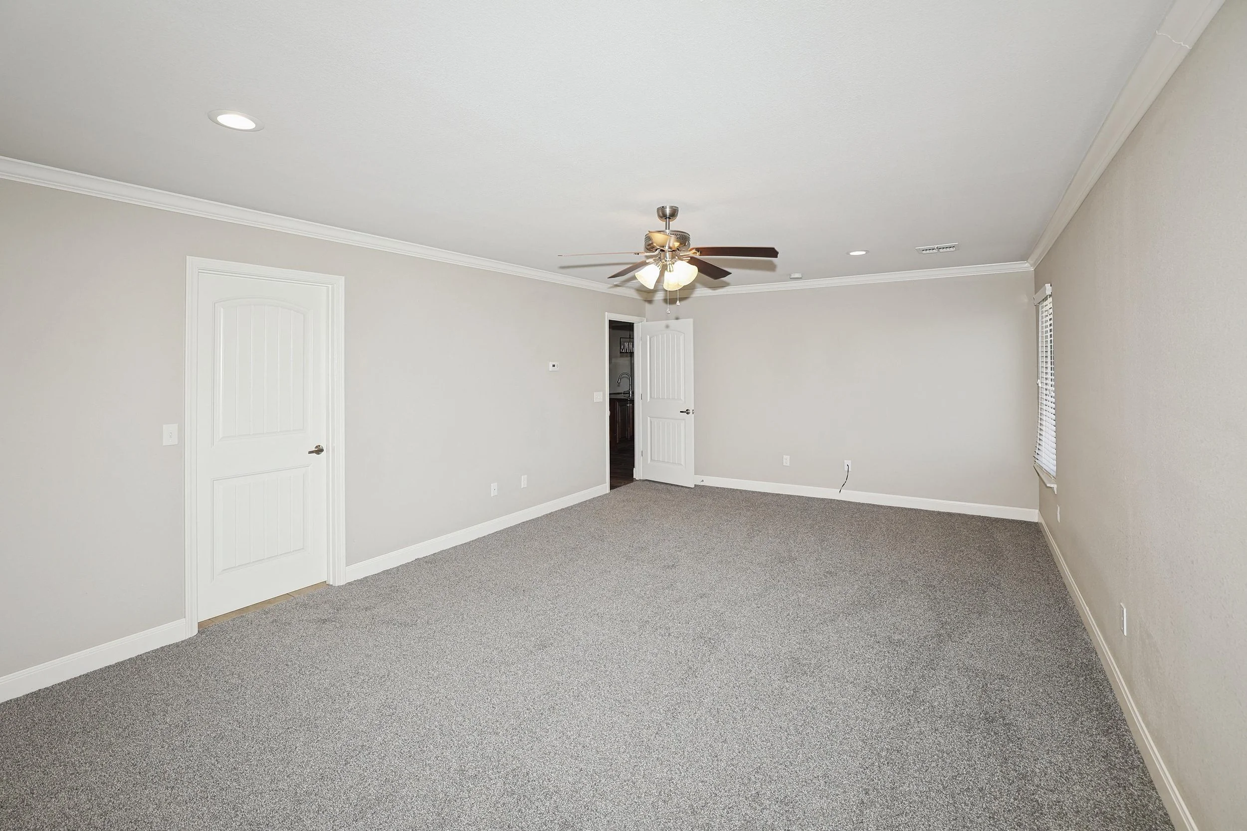 14-Primary Bedroom.jpg