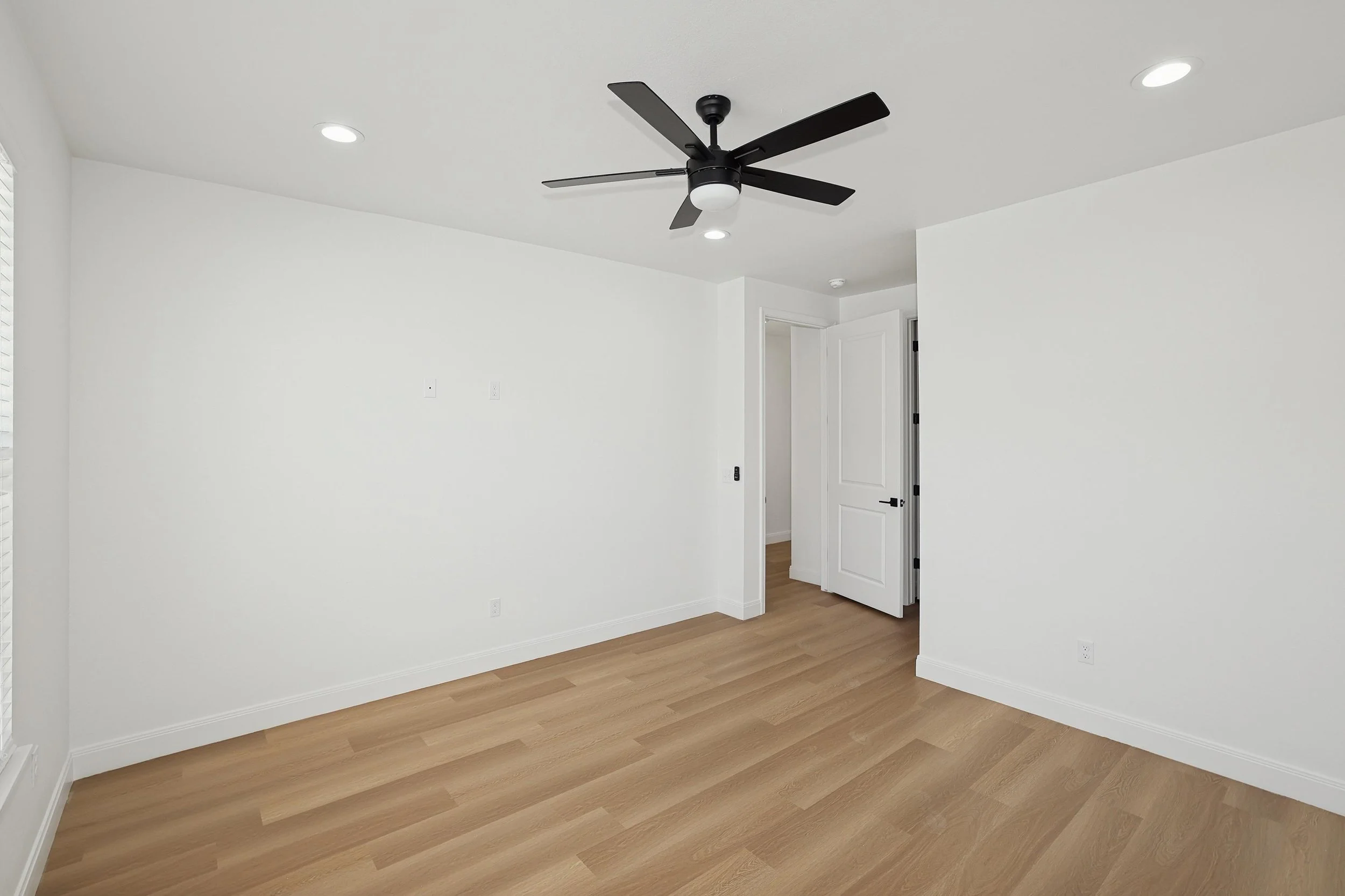 11-Primary Bedroom.jpg