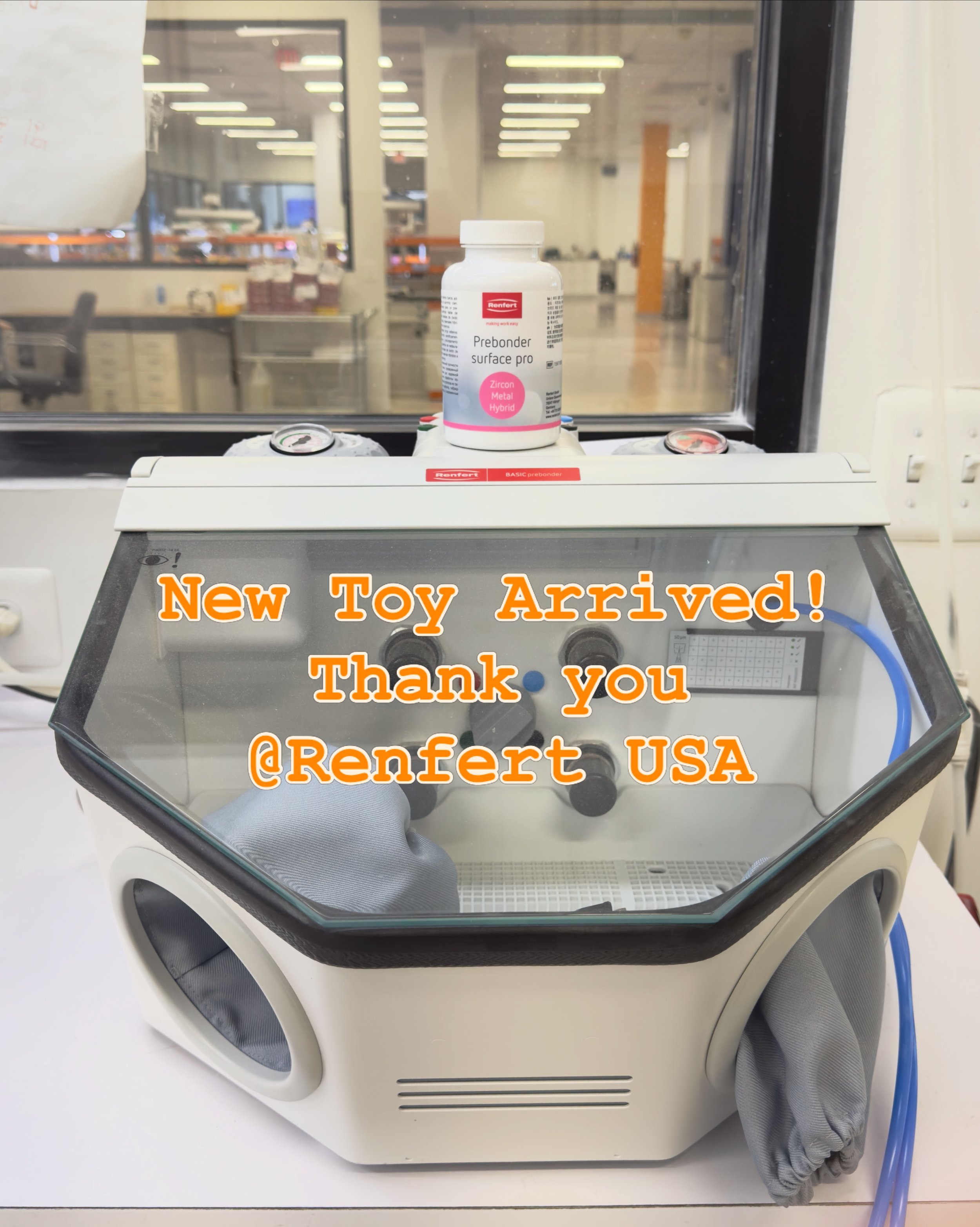 Just received the Prebonder Surface Pro from Renfert USA 🔥
Excited to start testing zirconia bonding strength and surface treatment performance!! 💪
#RenfertUSA #ZirconiaBonding
