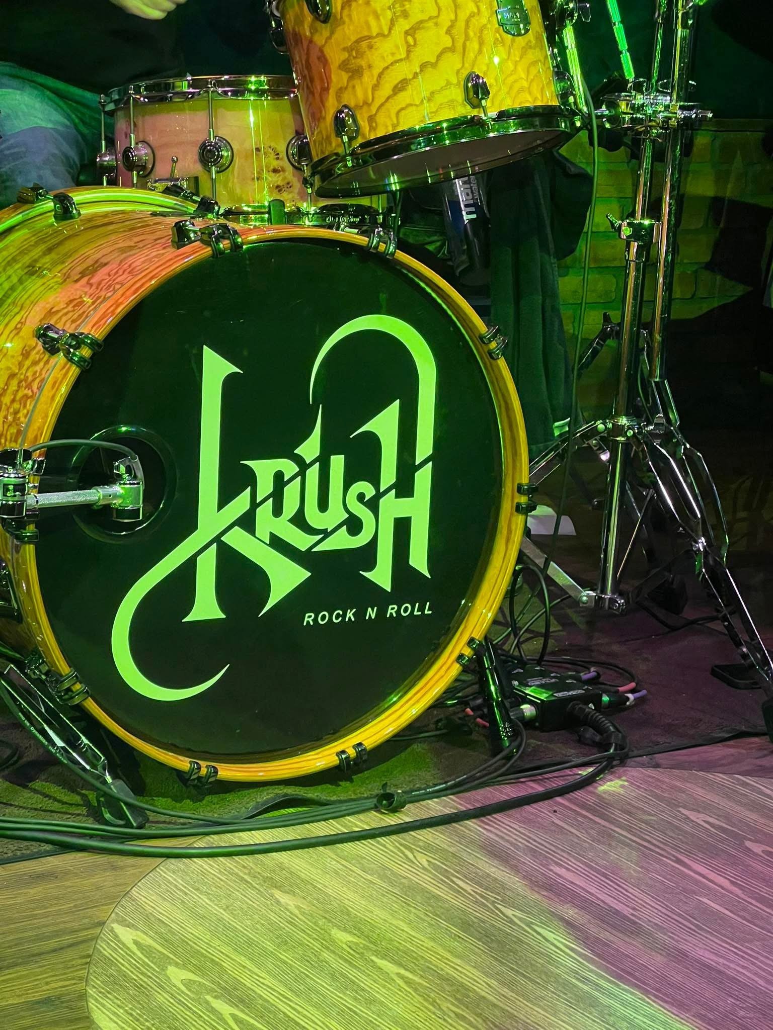 5/8 Fri. Daisy’s Miller Place 