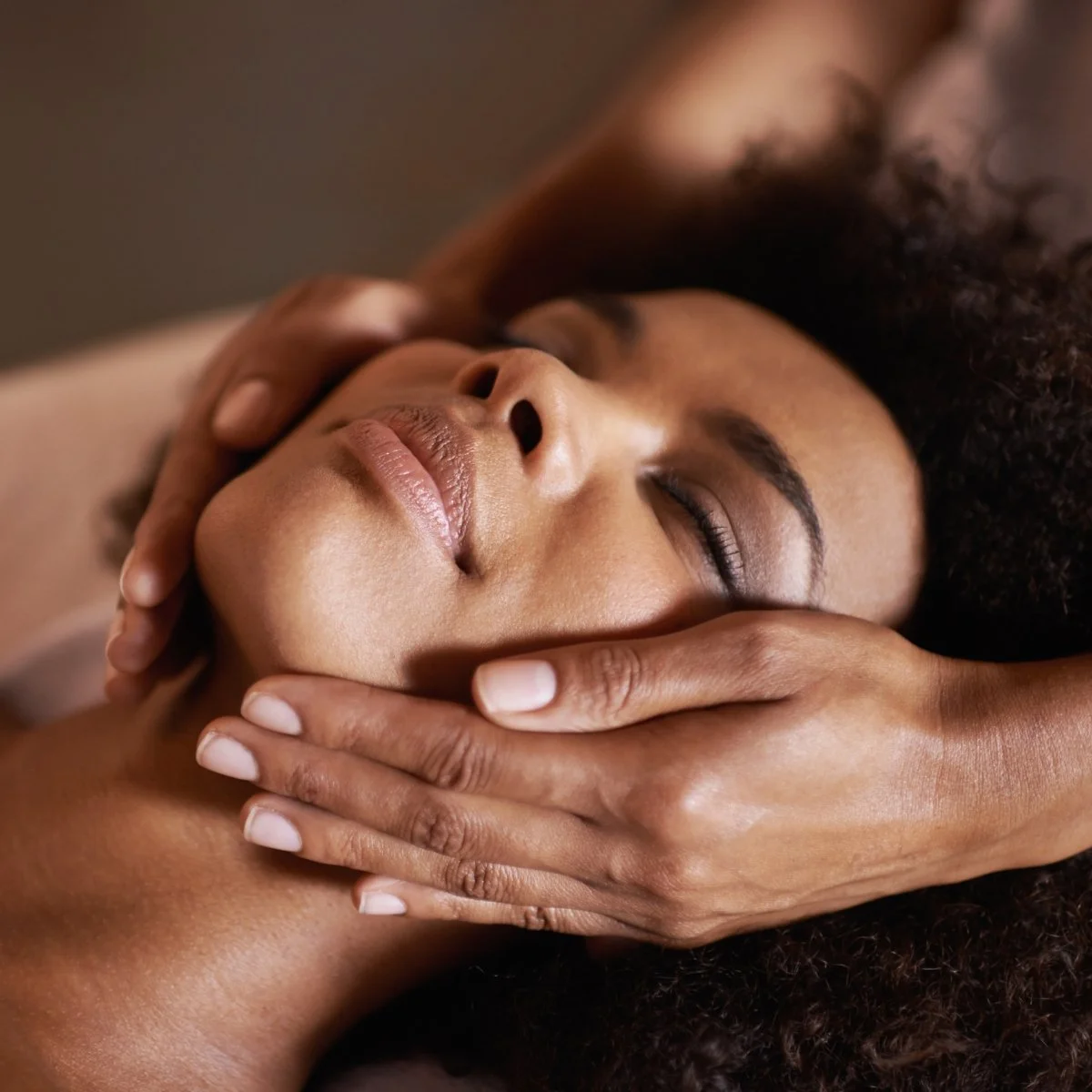 Fascia Facial.jpg