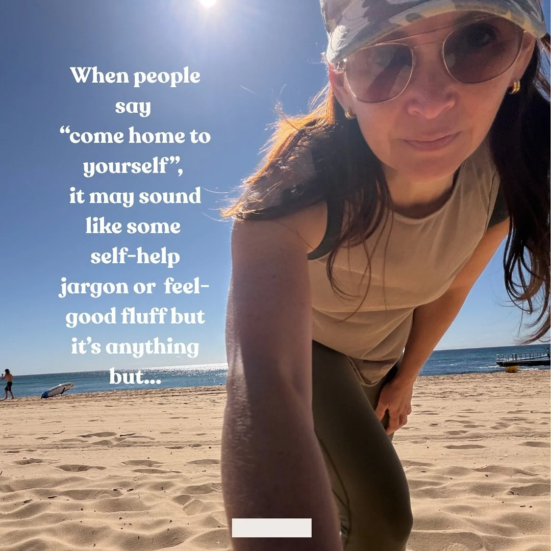 How freakin&rsquo; awesome does &ldquo;coming home&rdquo; sound now? 😄 Because that&rsquo;s exactly what energy coaching supports.
It&rsquo;s a space to reconnect. To remember. To return to your truth, again and again, with tenderness, intuition, an