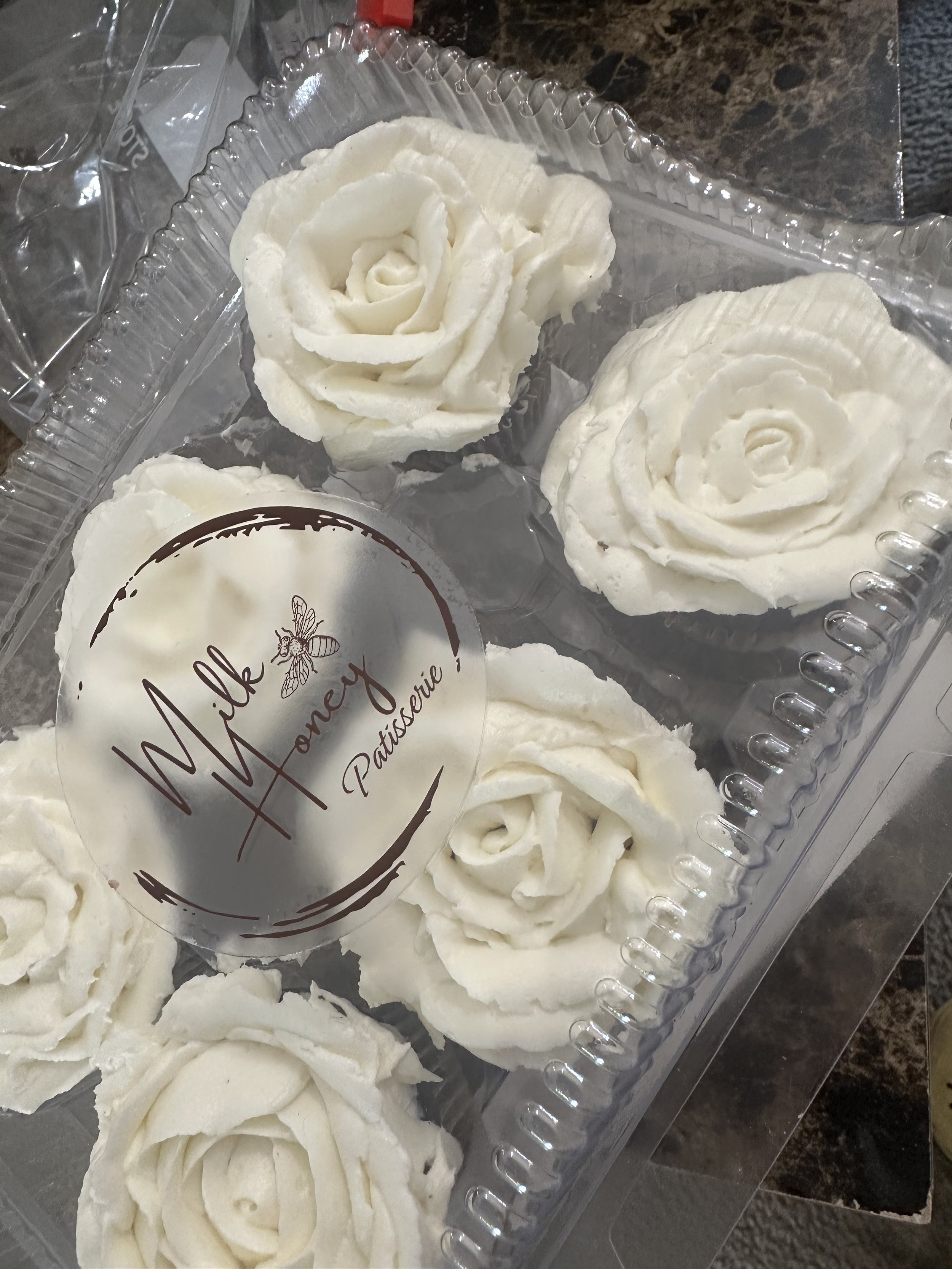 Chocolate Cupcakes with Vanilla Buttercream Roses