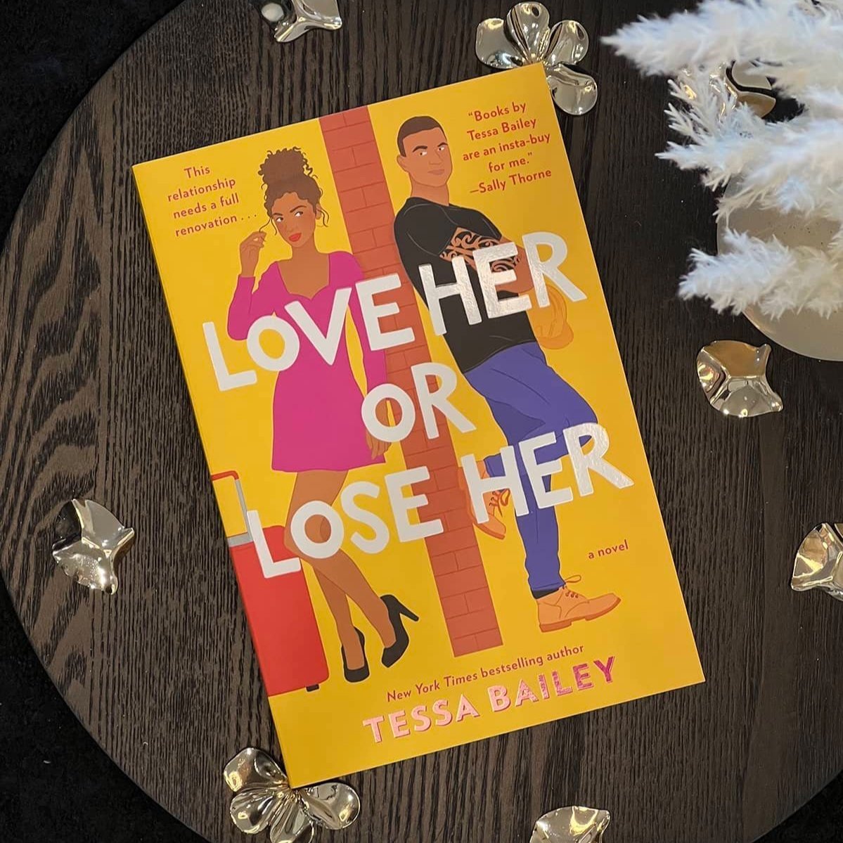 Love+Her+or+Lose+Her+by+Tessa+Bailey+-+9780062872852+-+Paperback.jpg