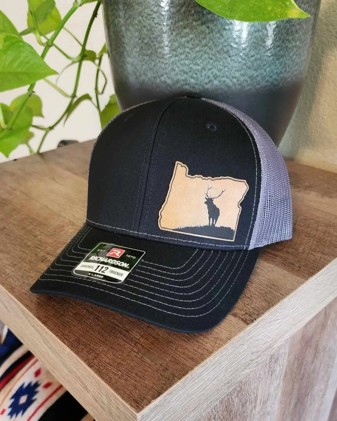 Elk in Oregon - Black/Charcoal.