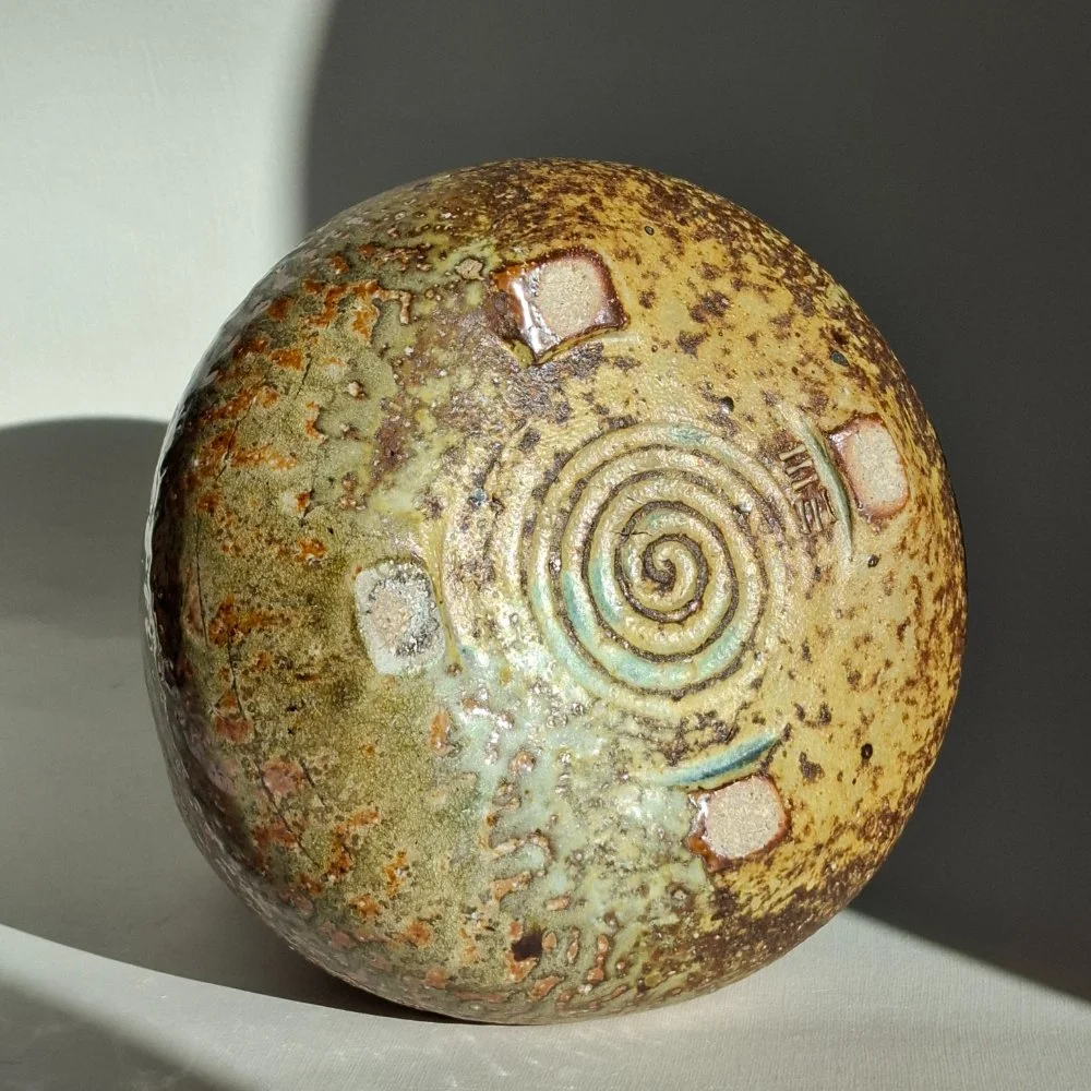 WF vase 1f.jpg
