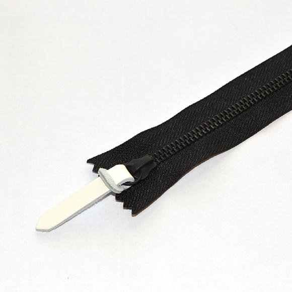 zipper with leather pull 40cm.jpg