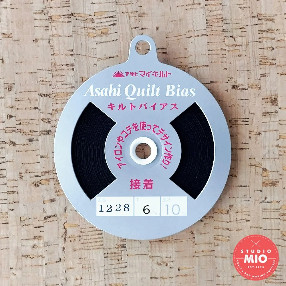 Asashi Quilt Fusible Bias Tape 6mm (1/4") x 10m (11y) Black QV6-1228
