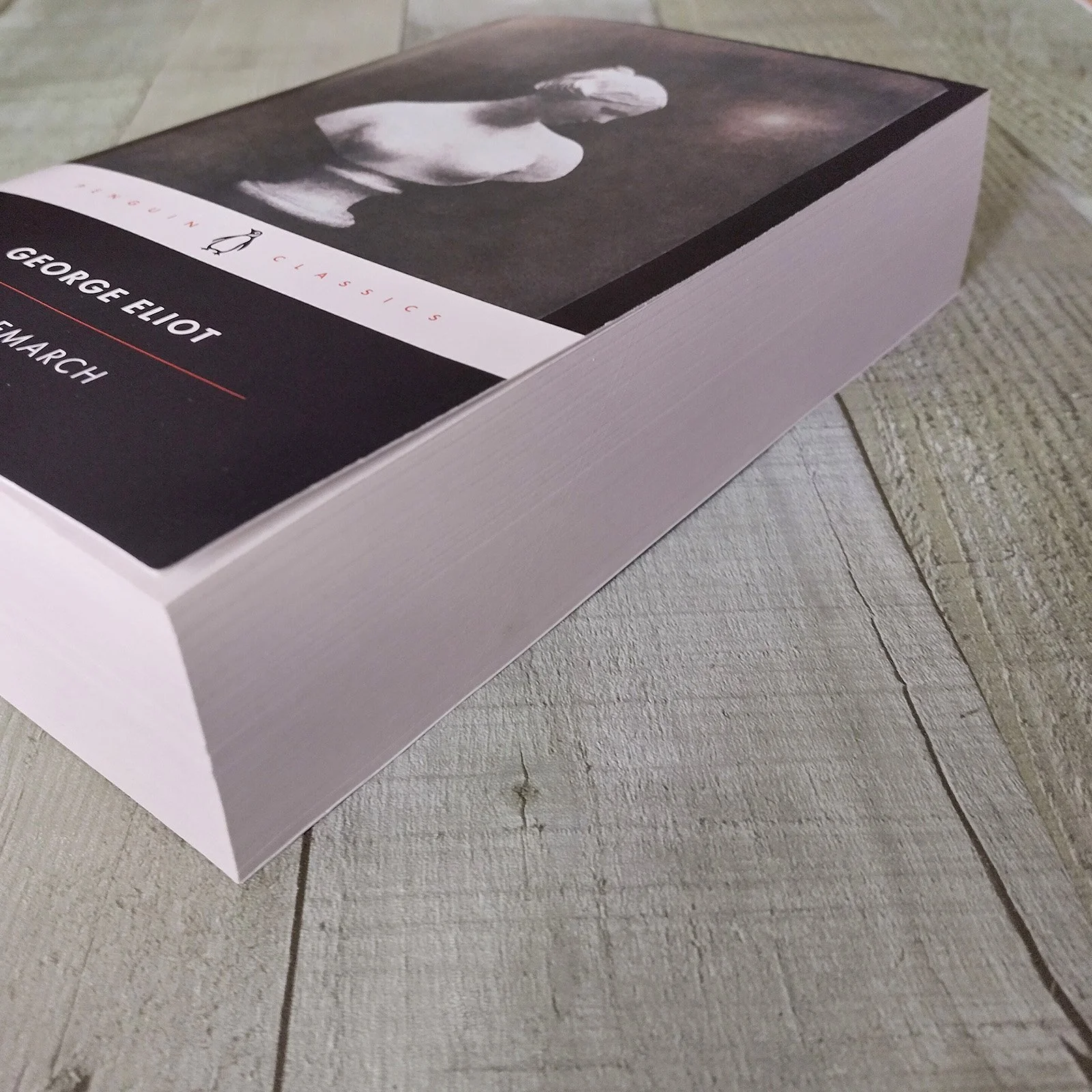 Middlemarch by George Eliot, Penguin Classics 2003, second hand book, ISBN-10 0141439548