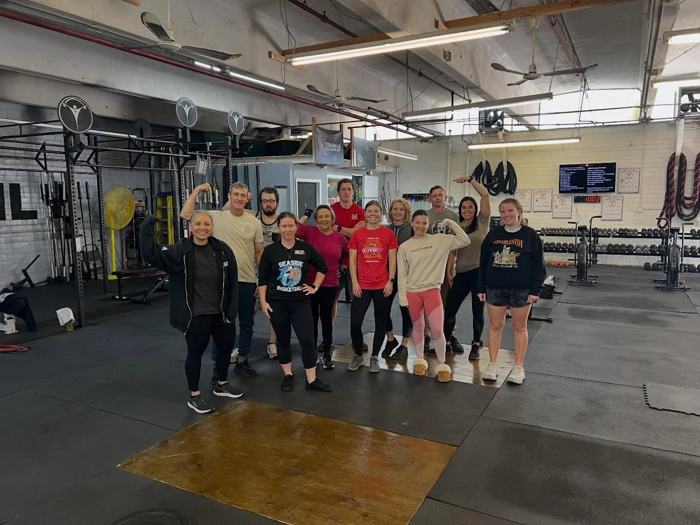 9am showed up to bench press and work through a fun EMOM. They were challenged to read Colossians 3, and put sin to death. Happy Friday!