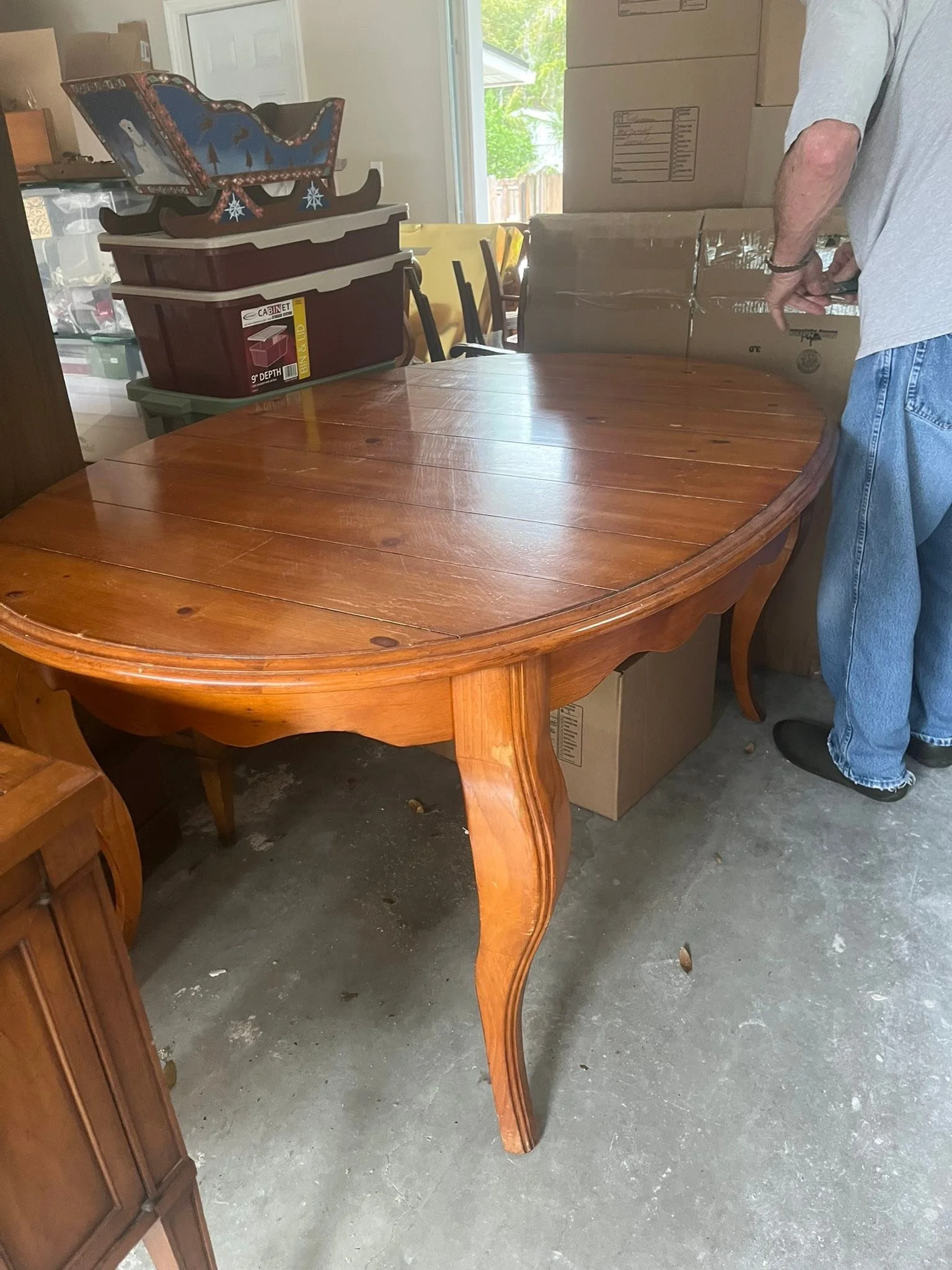 Dining room table and 6 chairs. They have been loved and need a new home. Pick up only!