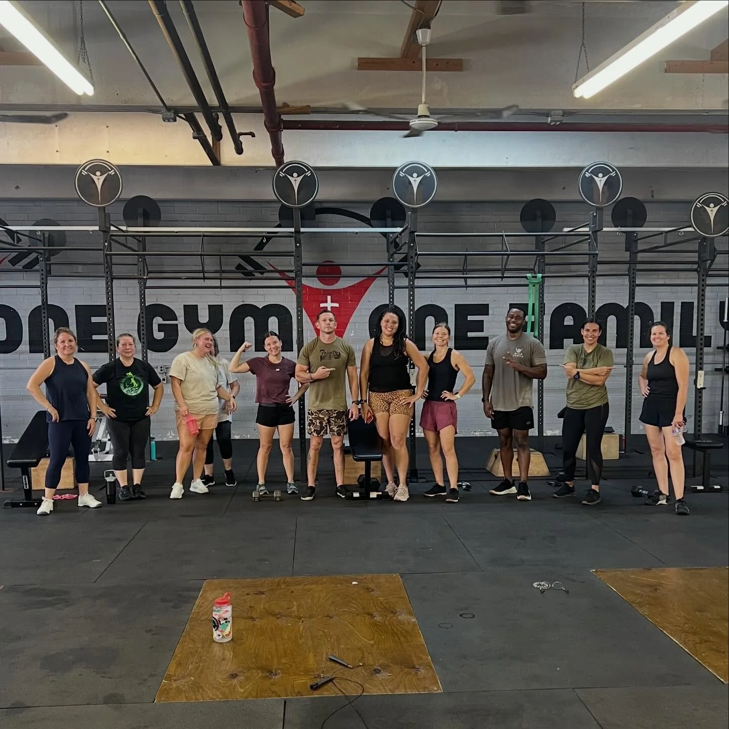9am was reminded to keep it simple!
Gen 6:22!
They also worked on bench press!