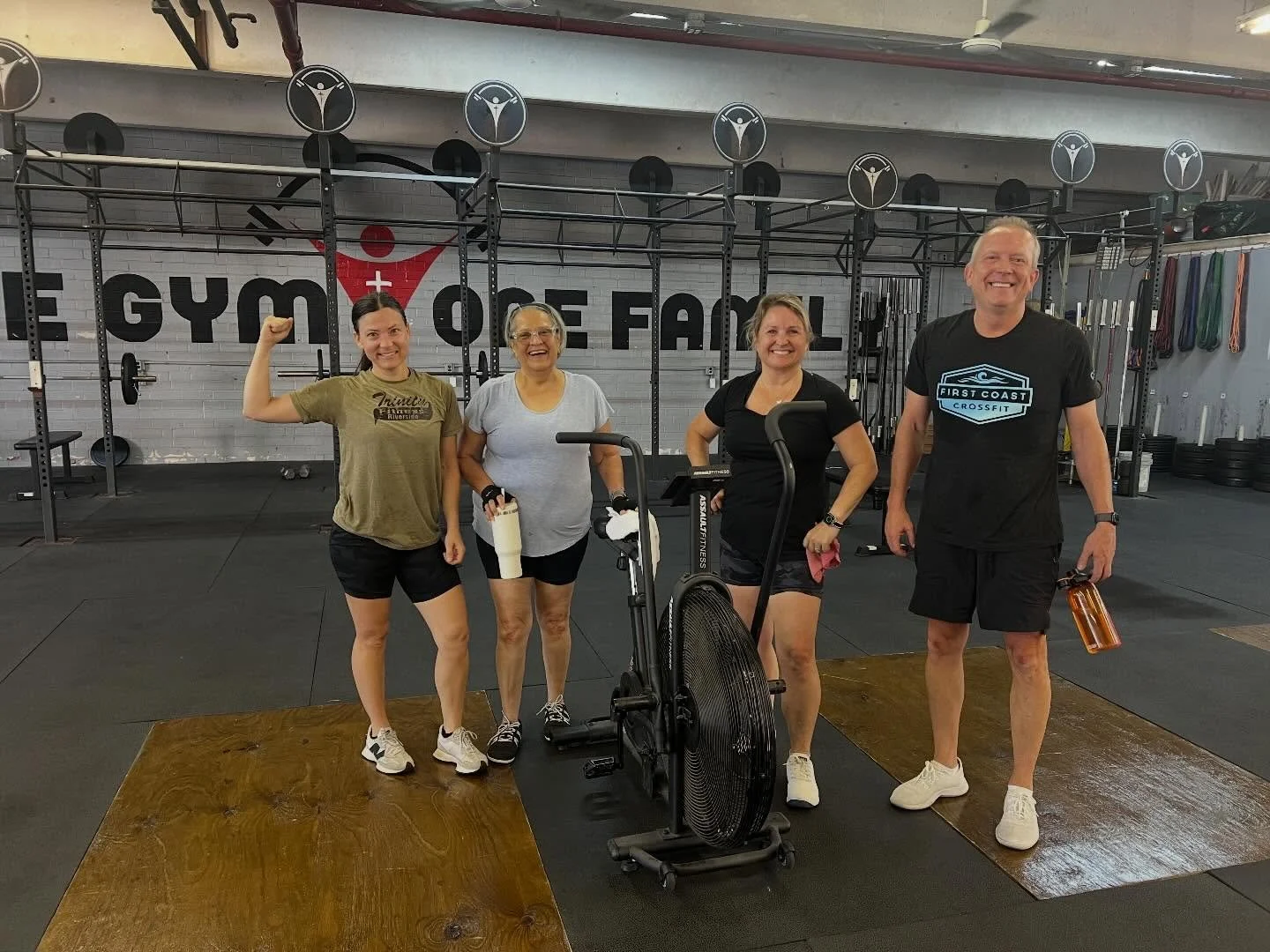 9am was challenged to empty themselves and be filled with the Holy Spirit! Then they fought through a barbell complex and five rounds of metcon. Happy Friyay! #trinityfitnessriverside #metcon #jaxfitness