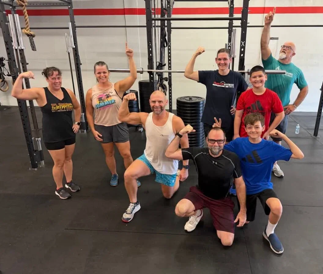 Saturday&rsquo;s class was reminded to &ldquo;Stay Connected&rdquo; to the Lord before doing lateral work, and a 20 minute cardio heavy AMRAP!

John 15:4