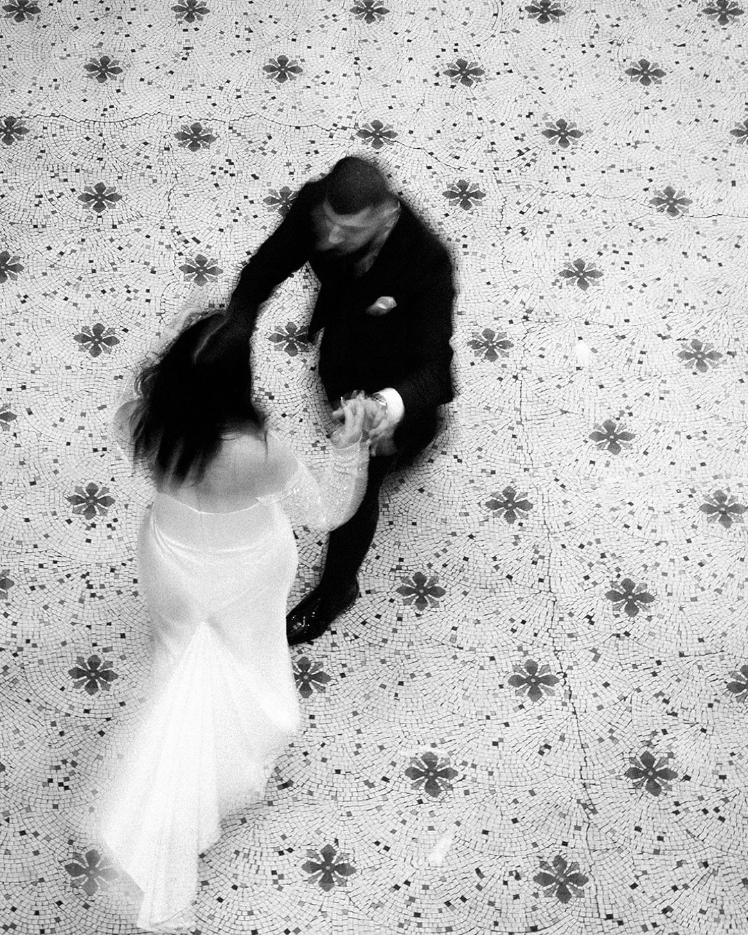 The most exquisitely moody winter wedding complete with a candlelit ceremony ~ this is Rylee and Ryan

Venue @rendezvousmelbourne 
Gown @raffaeleciucabridal @evalendel 
Shoes @manoloblahnik @christianlouboutin 
Suit @mjbale 
Celebrant @weddingsbypana