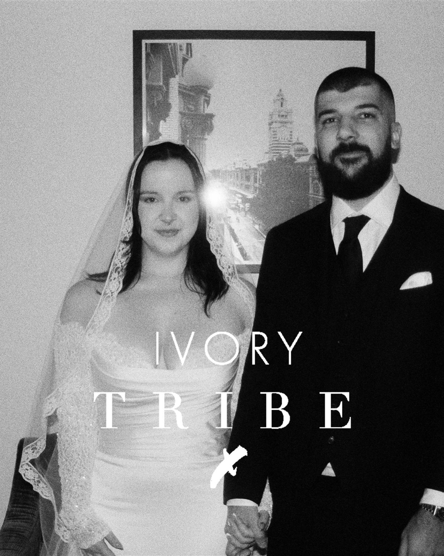 Rylee &amp; Ryan // Featured on Ivory Tribe

&ldquo;Ryan and Rylee were never going to hold a traditional wedding &ndash; this darling duo were resolute in their vision of a celebration that felt completely them.

Dark, romantic and timeless were the