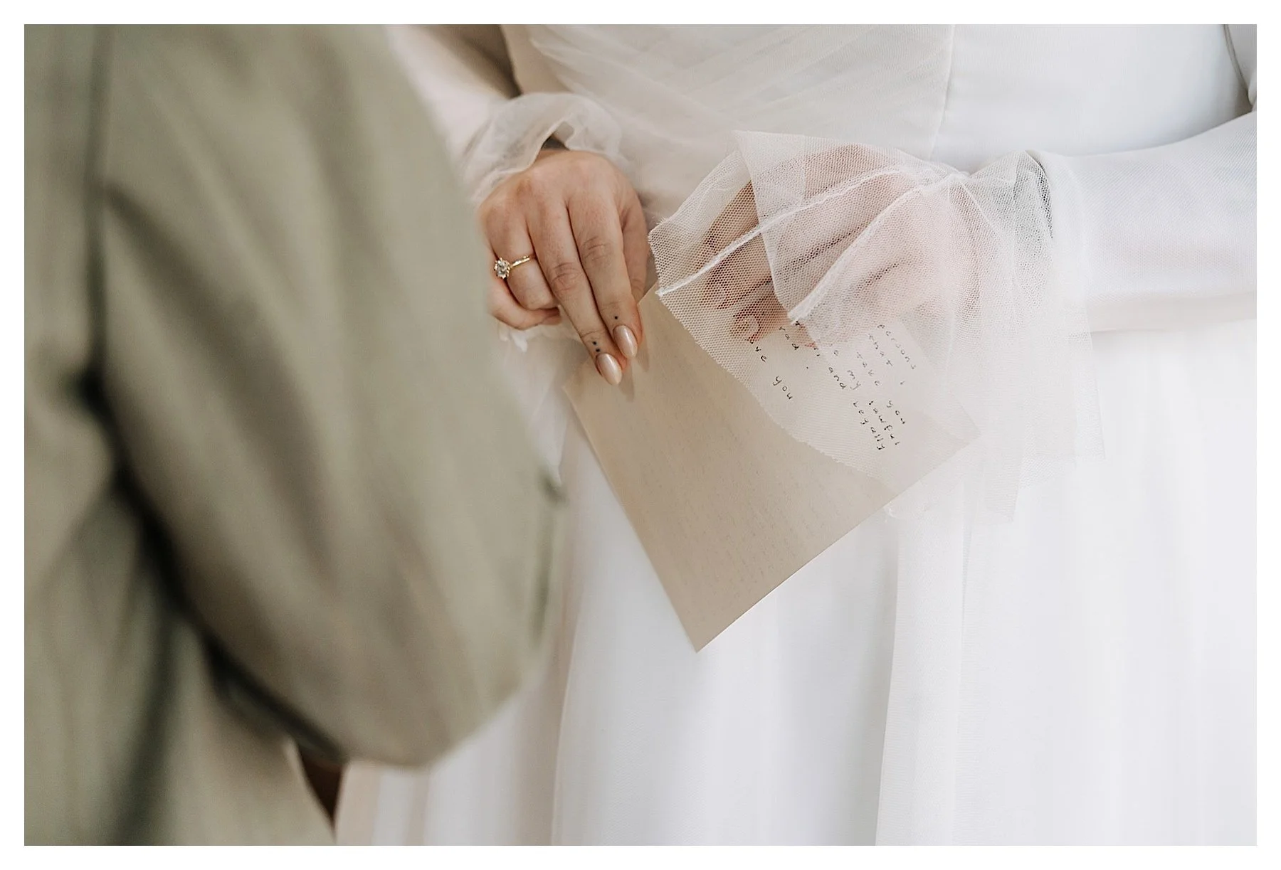 011+Montsalvat-wedding-photographer+.jpg
