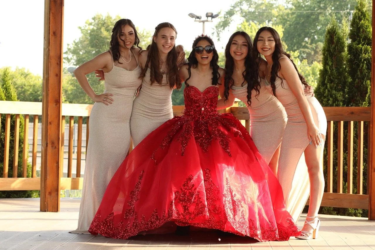 Here&rsquo;s part three of a quince we shot a couple months ago 🔥🔥

#quincia&ntilde;era #plusultraevents #chicago #eventphotography #chicagophotographer #quincia&ntilde;eraphotography #illinoisphotographer #wisconsinphotographer