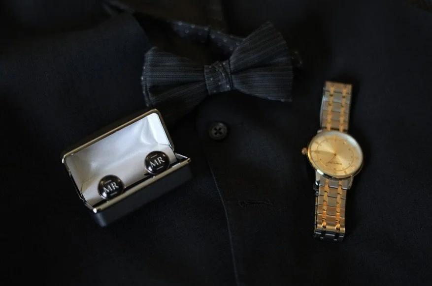 Here&rsquo;s part three of wedding photos @axelespin0za shot earlier this summer 📸 (detail shots) 

#illinois #illinoisphotographer #weddingphotography 
#chicago #chicagoweddingphotographer #wedding #weddingday #plusultraevents #axelespinoza #weddin