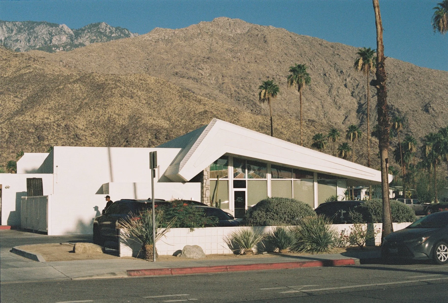 R1-00545-0012.JPG