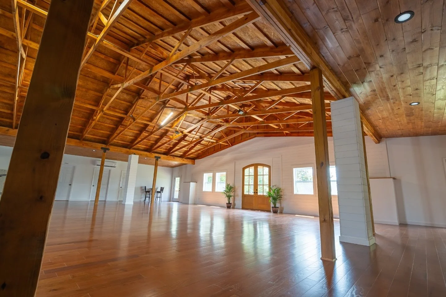 ✨ Open space and endless possibilities! Whispering Winds is ready to host your unforgettable moments!