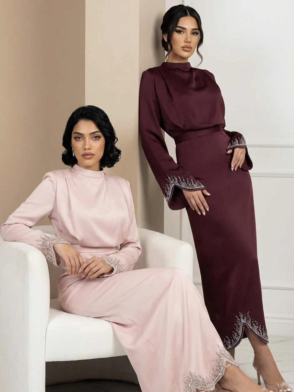 The Beverly 2 Set:
Available in two shades:

💕Soft Baby Pink: A delicate, romantic hue for a graceful glow.

&hearts;️Deep Burgundy Red: A bold, regal tone that exudes confidence.

The Details :beading and embroidery adorn the sleeves and the skirt.