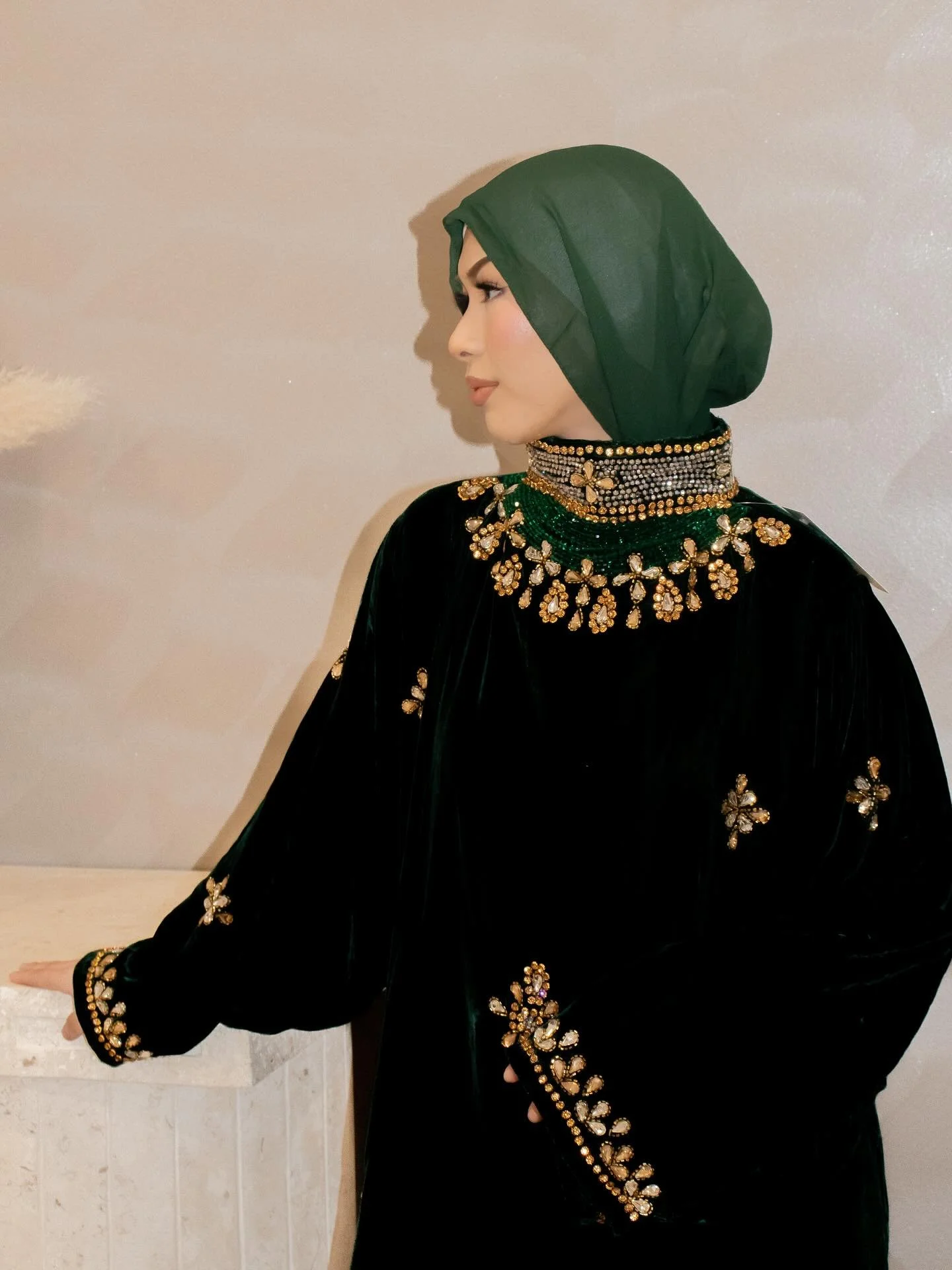 Only available at @siaahouse_official 👑✨
Shop now 👉 SiaaHouse.com

#modestfashion #modestwear #modesty #hijabfashion #hijabstyle #modestclothing #abaya #modeststyle #modestdresses #muslimahfashion #SiaaHouse #ModestFashionAustralia #BrisbaneFashion